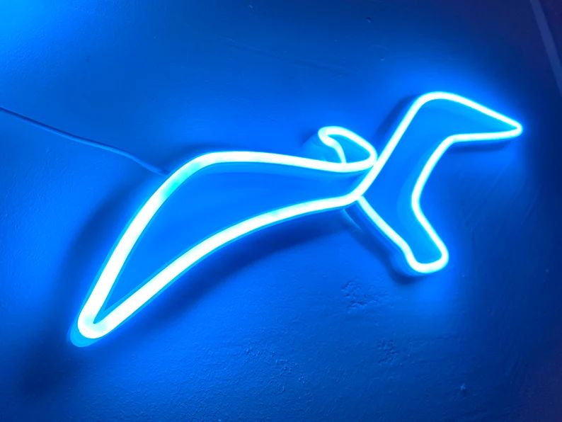 Neon Lovebirds: LED Couple Flying Bird Art Light Sign